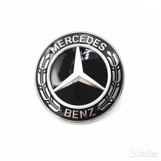 Эмблема переднего бампера A0008171801