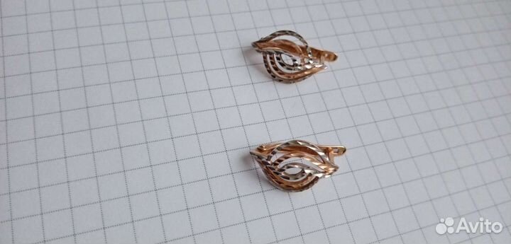 Серьги золотые