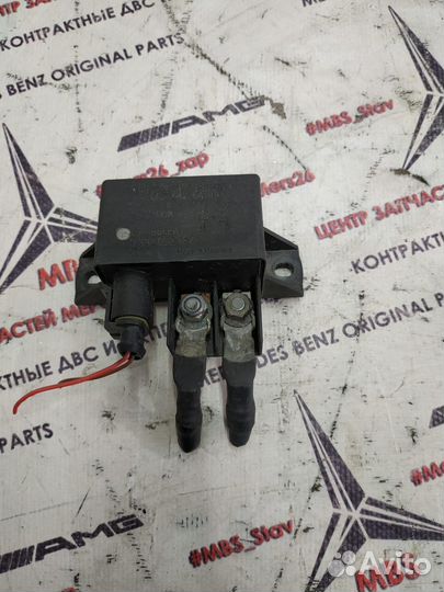 Блок аккумулятора w211 Mercedes передний