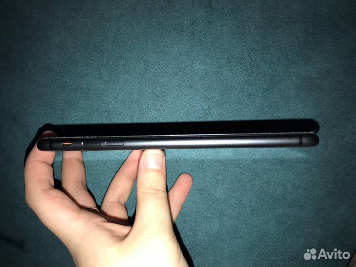 iPhone 8 Plus, 64 ГБ