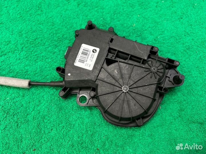 Доводчик замка багажника Bmw 5 G30 B47D20A 2019
