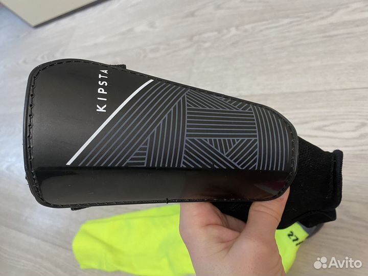 Щитки футбольные Детские Kipsta и гетры