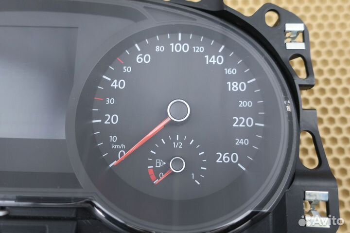 Панель приборов VW Golf 7