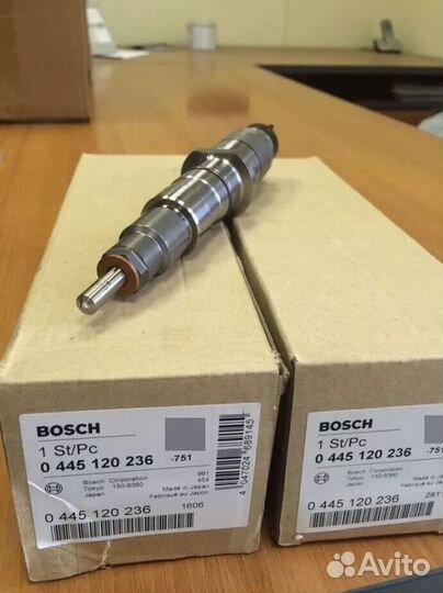 Форсунка топливная Komatsu PC300-8