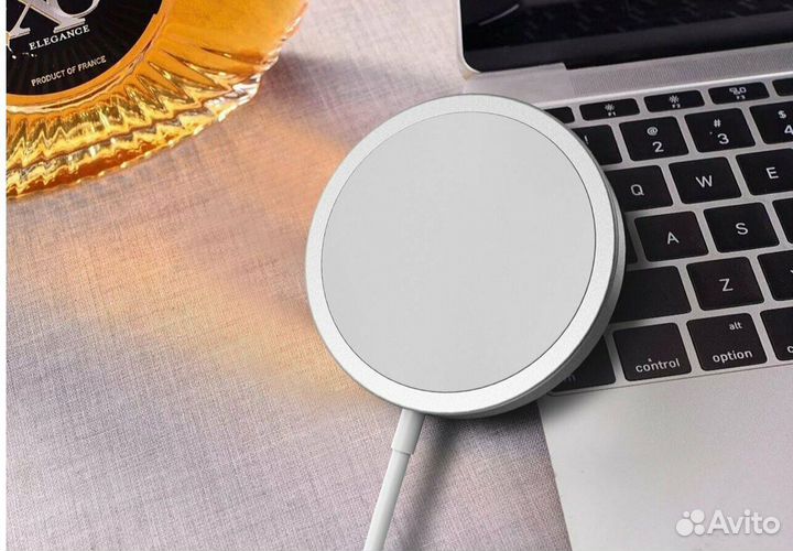 Зарядка на iPhone