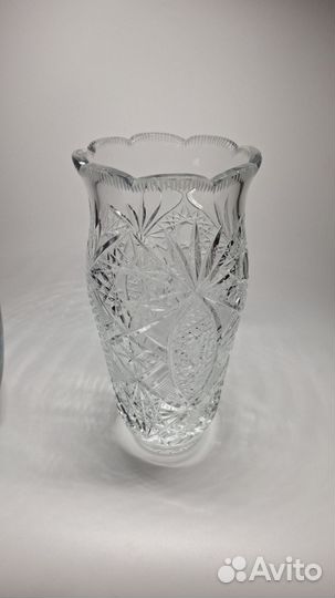 Большая винтажная хрустальная ваза для цветов