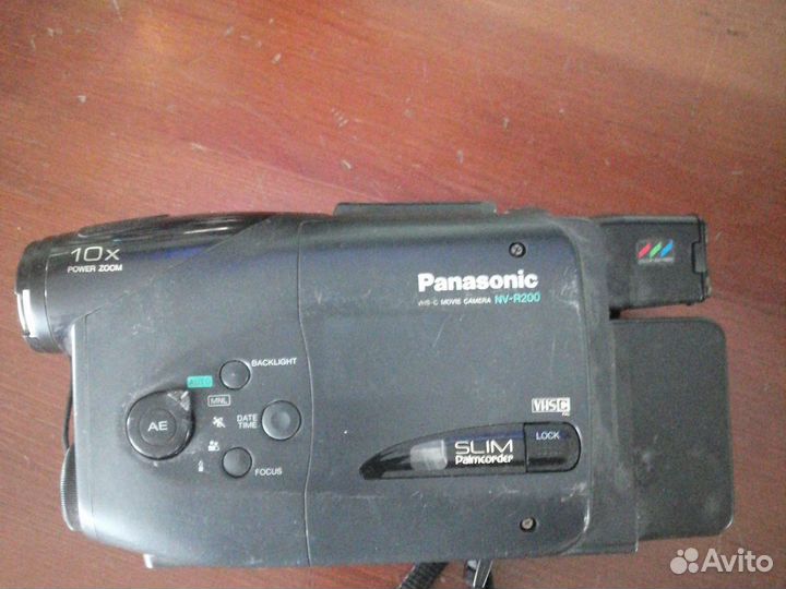 Видеокамера Panasonic NV - R200