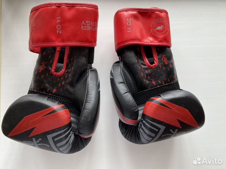 Боксерские перчатки 14 oz