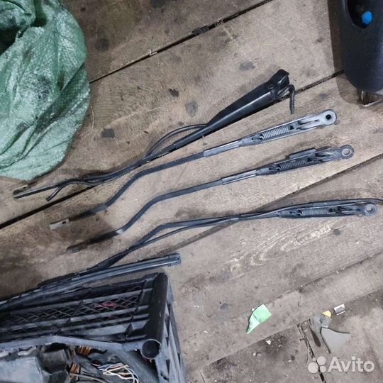 Продам рычаги стеклоочистителя саманд