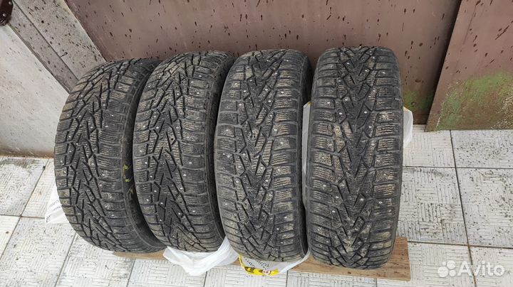 Nokian Tyres Hakkapeliitta 7 SUV 215/60 R17