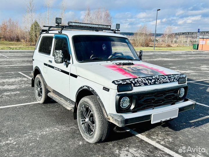 LADA 4x4 (Нива) 1.7 МТ, 2001, 150 000 км