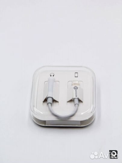 Аудио адаптер Apple 8-pin Lightning in-out AUX