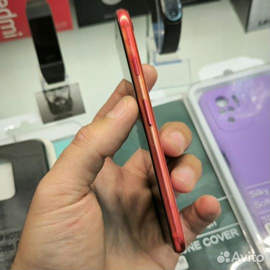 iPhone SE (2020), 64 ГБ