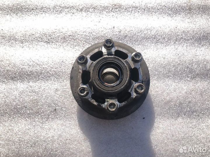 Kawasaki Z1000 2006 крепление задней звезды