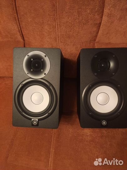 Активные студийные мониторы Yamaha HS5