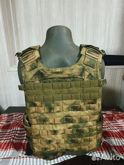 Тактический бронежилет