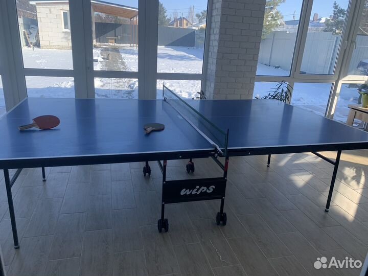 Теннисный стол