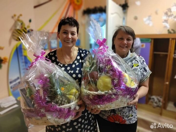 Корзина плетеная для подарков