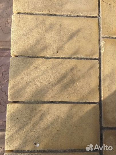 Кирпич желтый