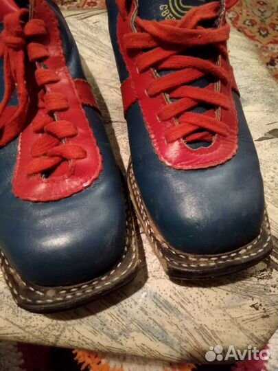 Лыжные ботинки классические