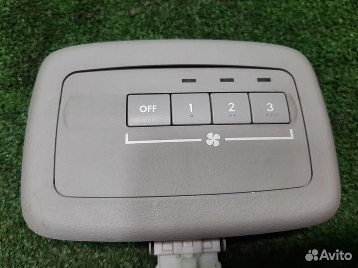 Панель управления отопителя Mitsubishi Grandis 20