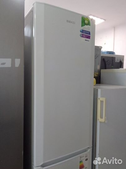 Холодильник б/у beko 200 см