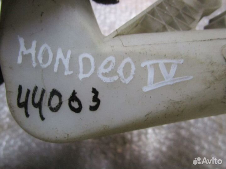 Горловина бачка омывателя Ford Mondeo IV 2007-2015