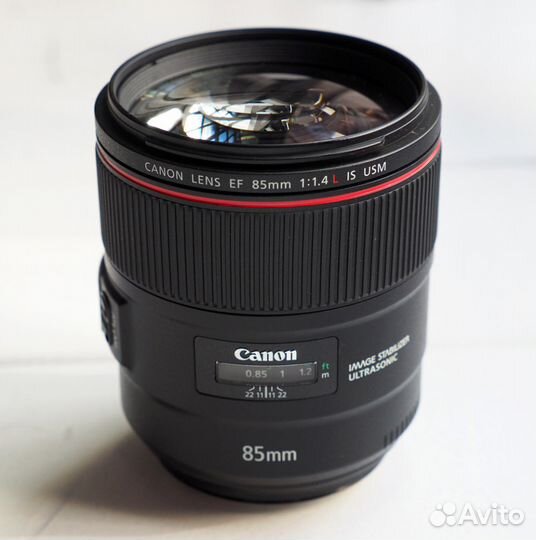 Canon EF 85mm f/1.4L IS USM