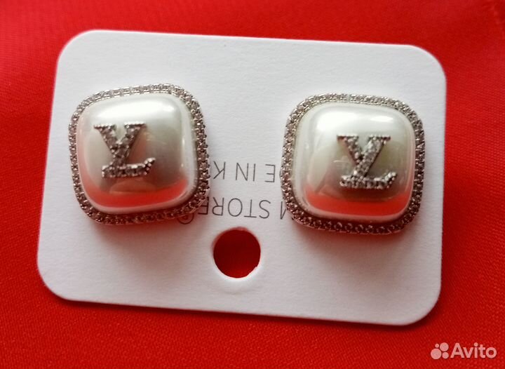 Серьги брендовые