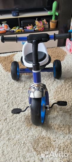 Детский трехколесный велосипед бу