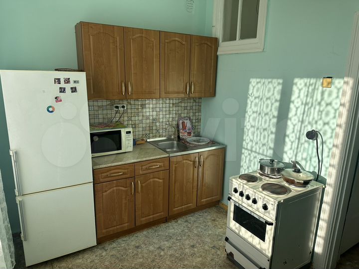 2-к. квартира, 56 м², 2/3 эт.