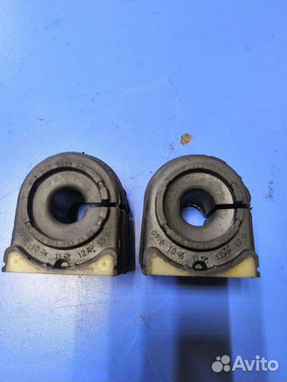 Втулки Mercedes Sprinter /Volkswagen Crafter