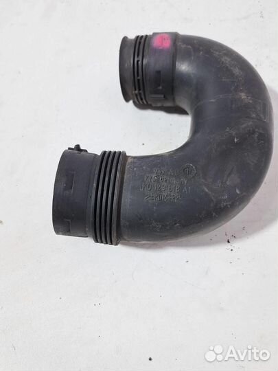 Патрубок воздушного фильтра VW Passat (B6) 2005-2