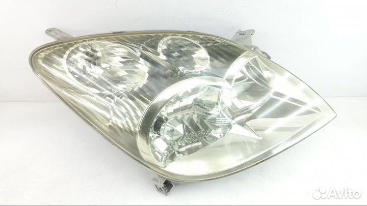 Фара правая Toyota Corolla Spacio NZE121