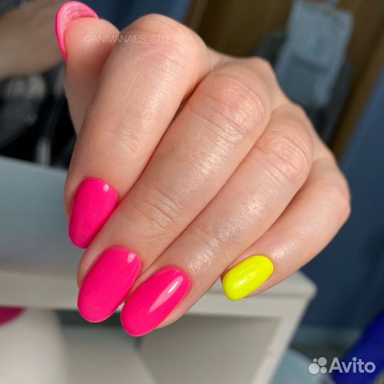 Маникюр/Педикюр на Бетховена