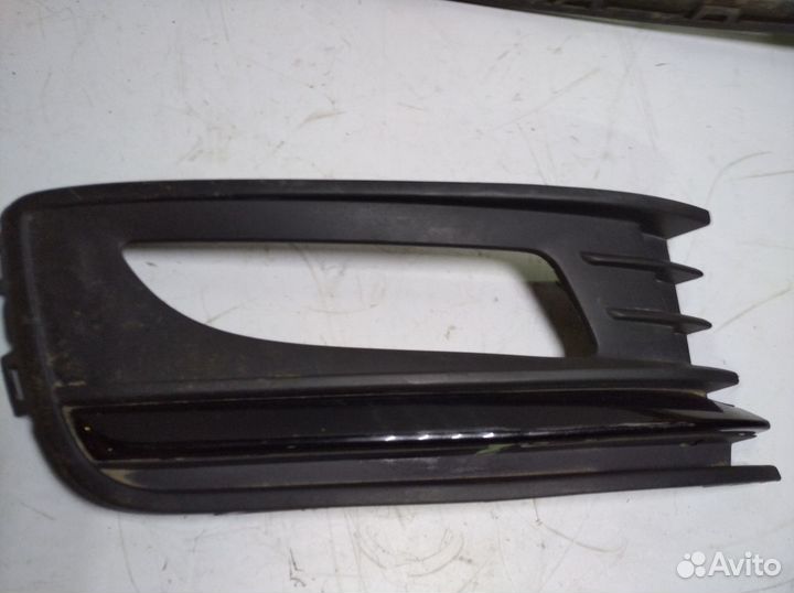 Решетка в бампер Volkswagen Polo 5