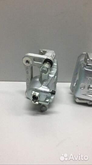 Суппорта задние grand Starex 583204ha00 583104ha00