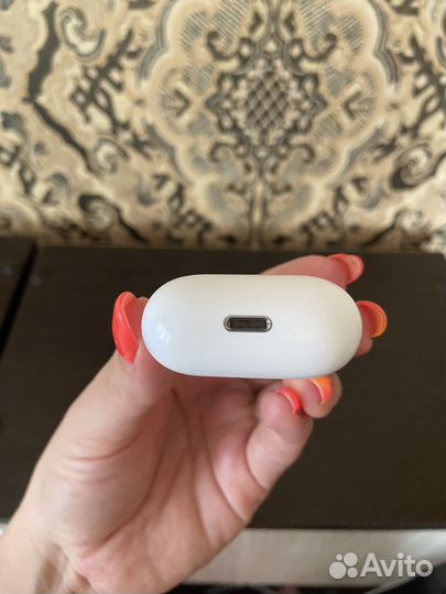 Футляр под AirPods1