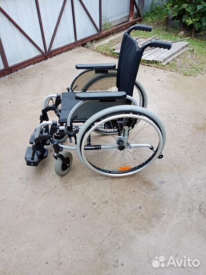 Коляска инвалидная