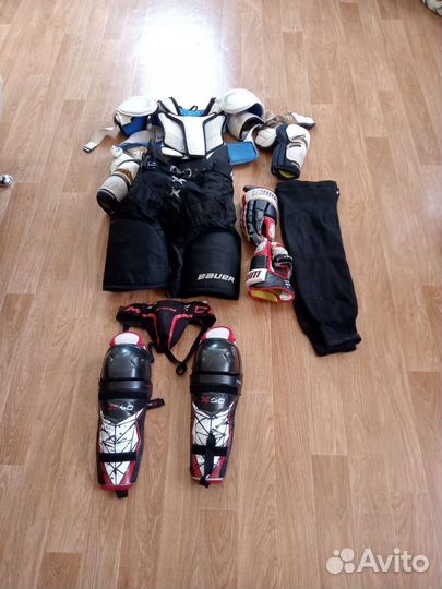 Продам хоккейную форму