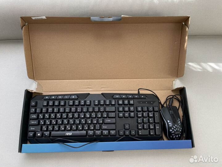 Игровая клавиатура и мышь