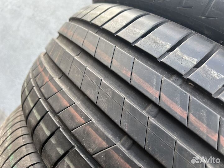 Bridgestone Turanza T005 245/45 R19