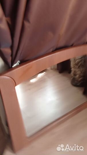 Зеркало в рамке 90х70 см