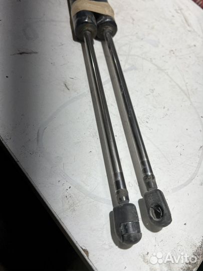 Газовые упоры крышки багажника volkswagen Т5