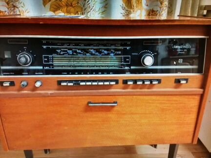 Радиола высшего класса Симфония-003