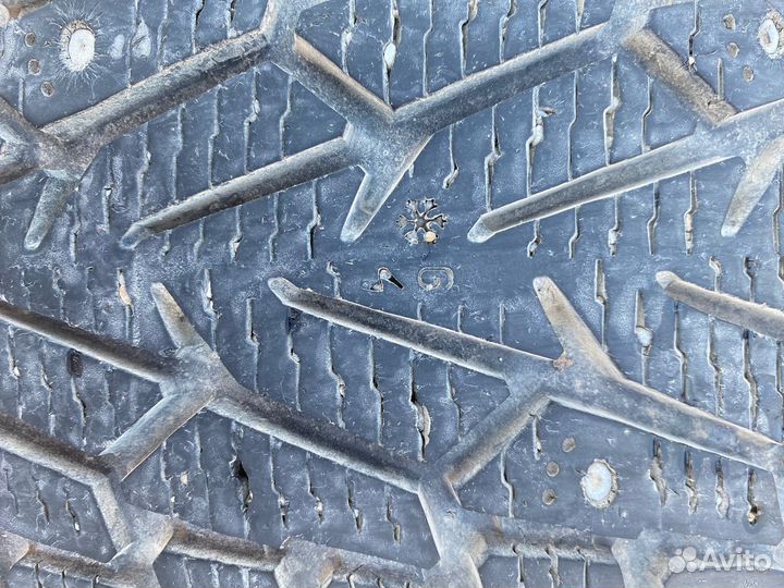 Nokian Tyres Hakkapeliitta 7 215/55 R16