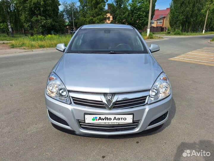 Opel Astra 1.6 МТ, 2011, 146 500 км