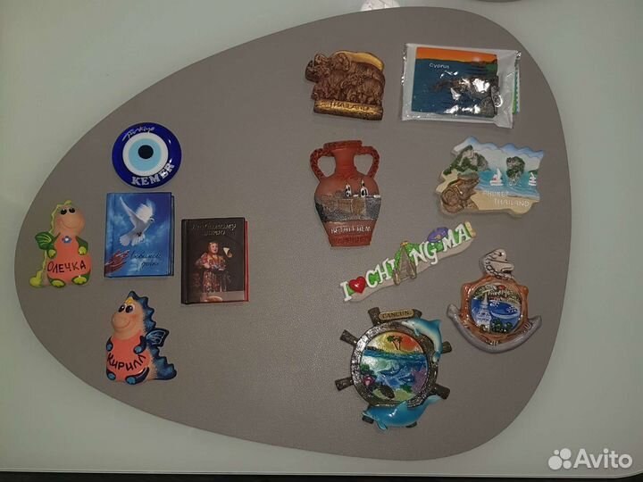 Магниты на холодильник из разных стран