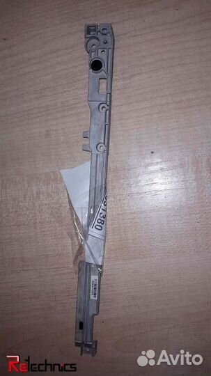 Правая опора петли HP Compaq nc6400