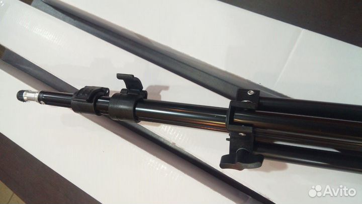 Студийная стойка штатив FST LS-210 (210 см.)